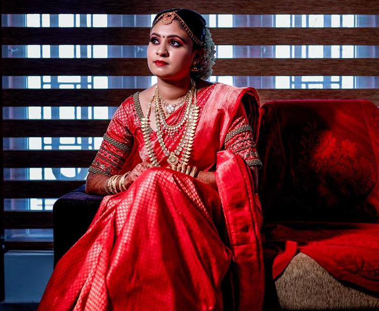 AMRA'S BRIDAL MAKEOVER STUDIO KANNUR
